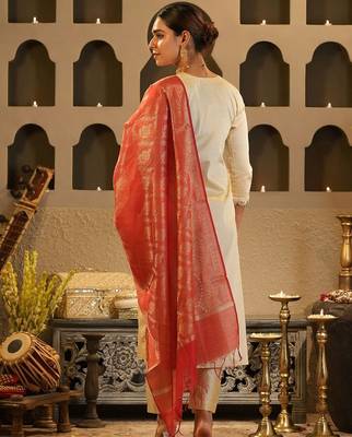 Women Ethnic Motifs Embroidered Kurta with Trousers & Dupatta 3