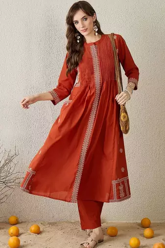 Women Ethnic Motifs Embroidered A-Line Cotton Kurta With Trousers