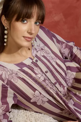 Women Floral Printed Regular Pure Cotton Kurta with Trousers