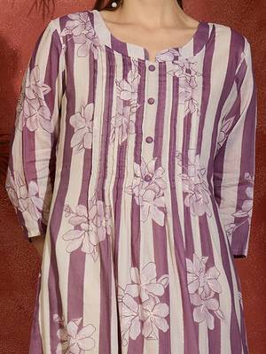 Women Floral Printed Regular Pure Cotton Kurta with Trousers 3