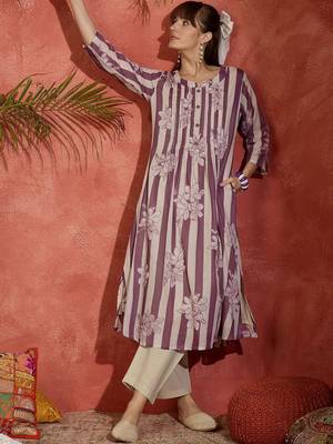 Women Floral Printed Regular Pure Cotton Kurta with Trousers 6
