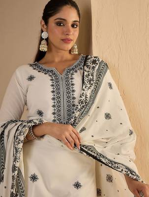 Women Ethnic Motifs  Cotton Kurta with Trousers & With Dupatta Kurta Sets 1