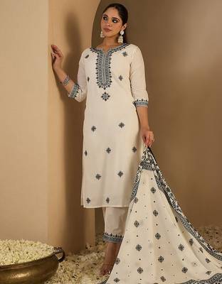 Women Ethnic Motifs  Cotton Kurta with Trousers & With Dupatta Kurta Sets 5