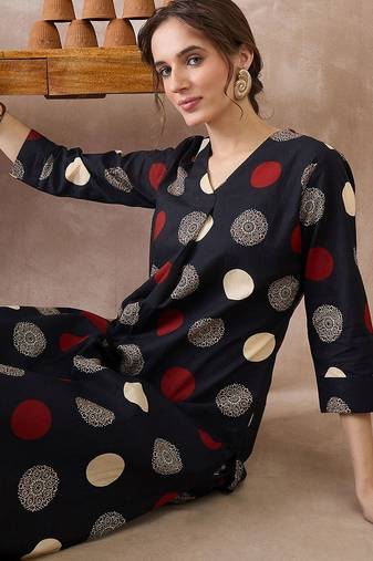 Women Printed Regular  Cotton Kurta with Trousers