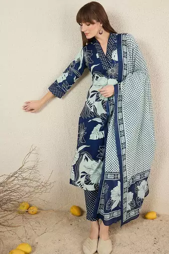 Women Floral Printed Cotton Kurta with Trousers & Dupatta
