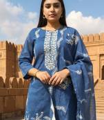 Floral Embroidered Thread Work Pure Cotton Straight Kurta & Trousers With Dupatta