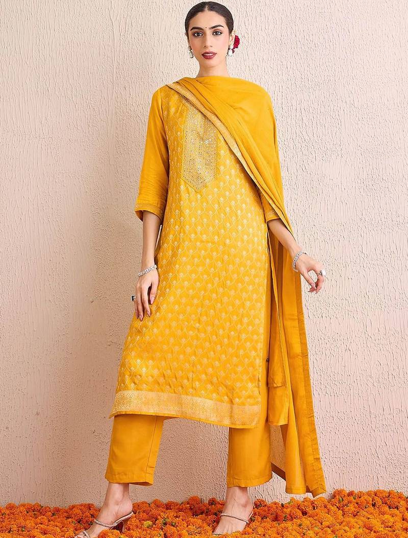 Women Ethnic Motifs Embroidered Regular Kurta with Trousers & With Dupatta