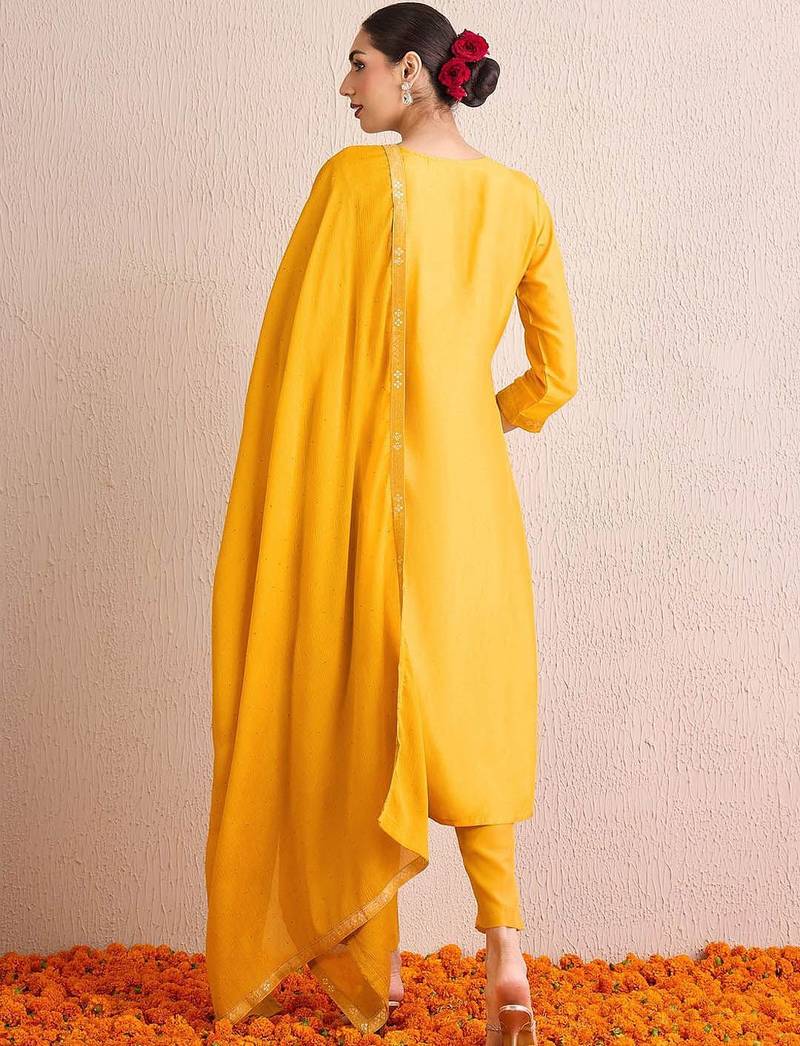Women Ethnic Motifs Embroidered Regular Kurta with Trousers & With Dupatta