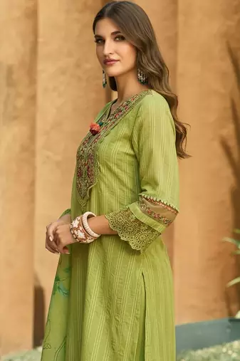 Ethnic Motifs Embroidered Thread Work Linen Kurta With Trousers & Dupatta