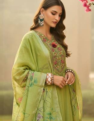 Ethnic Motifs Embroidered Thread Work Linen Kurta With Trousers & Dupatta 4