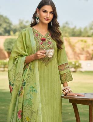 Ethnic Motifs Embroidered Thread Work Linen Kurta With Trousers & Dupatta 5
