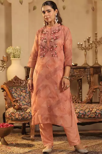 Floral Embroidered Straight Thread Work Kurta With Trousers & Dupatta