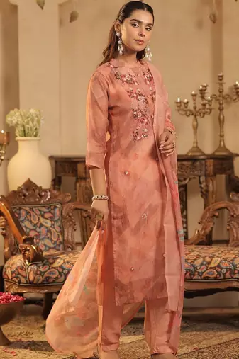 Floral Embroidered Straight Thread Work Kurta With Trousers & Dupatta