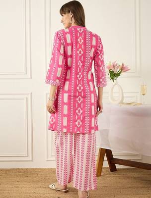Women Printed Pure Cotton Kurta with Palazzos 4
