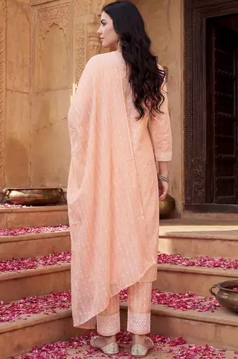 Women Floral Embroidered Regular Thread Work Kurta with Trousers & With Dupatta