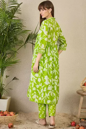 Floral Printed Empire Pure Cotton Kurta with Trousers