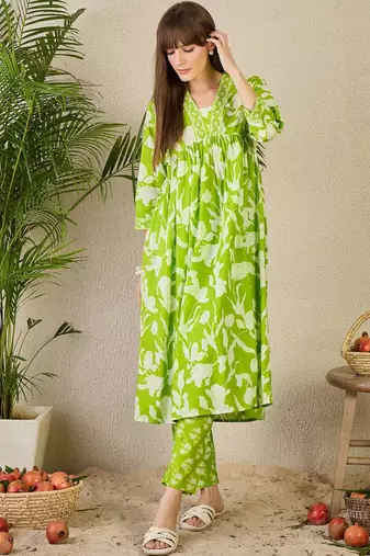 Floral Printed Empire Pure Cotton Kurta with Trousers