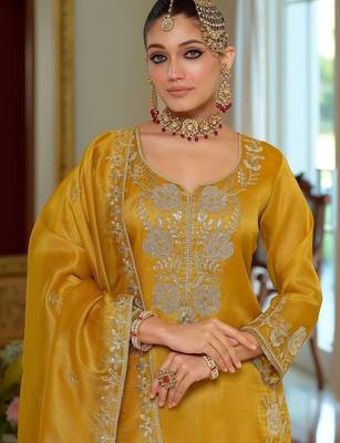Women Ethnic Motifs Embroidered Regular Thread Work Kurta with Sharara & With Dupatta 3