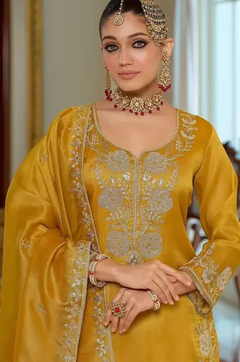 Women Ethnic Motifs Embroidered Regular Thread Work Kurta with Sharara & With Dupatta