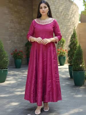Women Ethnic Motifs Embroidered Anarkali Kurta with Trousers 1