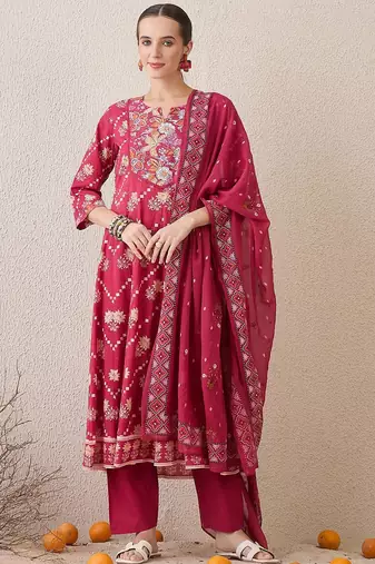 Floral Printed Notch Neck Beads & Stones Pure Cotton Kurta Trousers & Dupatta