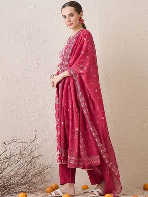 Floral Printed Notch Neck Beads & Stones Pure Cotton Kurta Trousers & Dupatta 4
