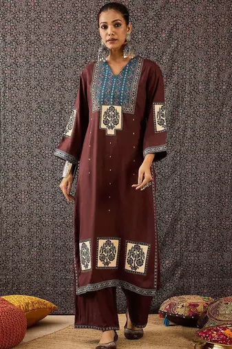 Women Ethnic Motifs Printed Regular Kurta with Trousers & With Dupatta