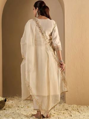 Women Ethnic Motifs Embroidered Regular Thread Work Liva Kurta with Trousers & With Dupatta 5