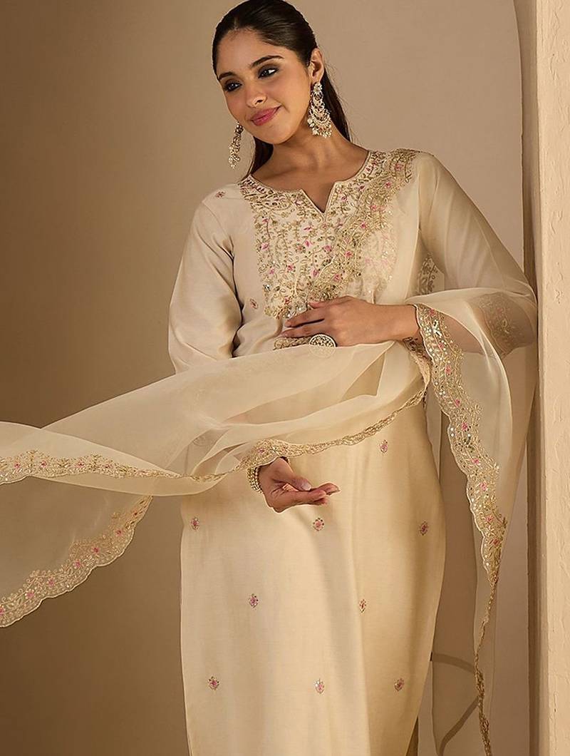 Women Ethnic Motifs Embroidered Regular Thread Work Liva Kurta with Trousers & With Dupatta