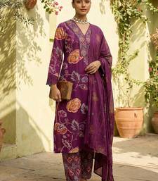 Women Floral Printed Regular Thread Work Pure Cotton Kurta with Trousers & With Dupatta