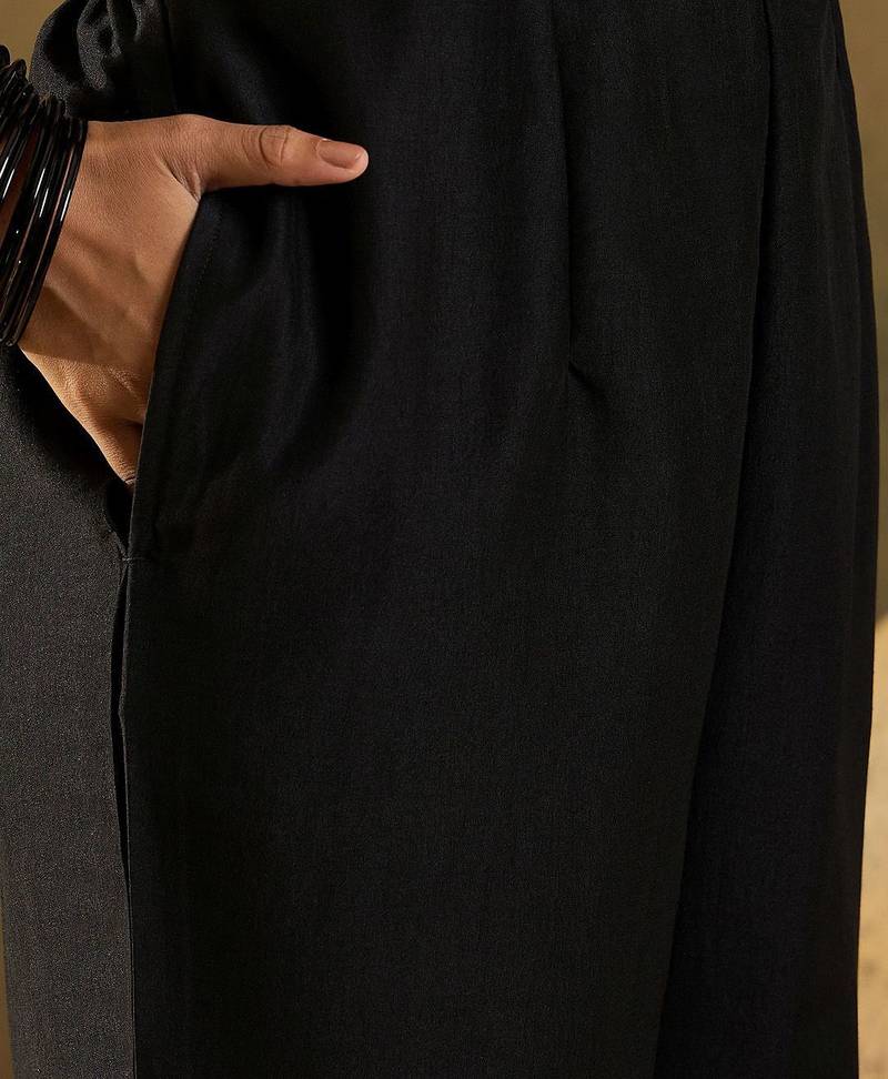 Women Ethnic Motifs Embroidered Regular Kurta with Trousers & With Dupatta