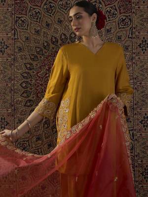 Ethnic Motifs Embroidered V-Neck Zari Straight Kurta With Trousers & Dupatta 1