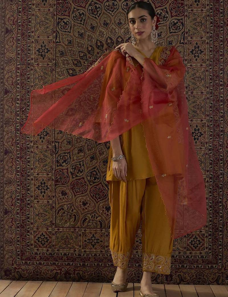 Ethnic Motifs Embroidered V-Neck Zari Straight Kurta With Trousers & Dupatta