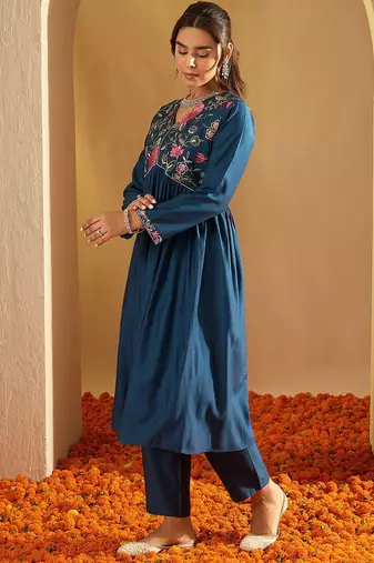 Floral Yoke Design Empire A-Line Sequinned Liva Kurta with Trousers