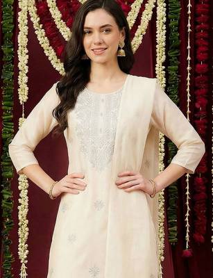 Women Ethnic Motifs Embroidered Regular Thread Work Pure Cotton Kurta with Trousers & With Dupatta 3