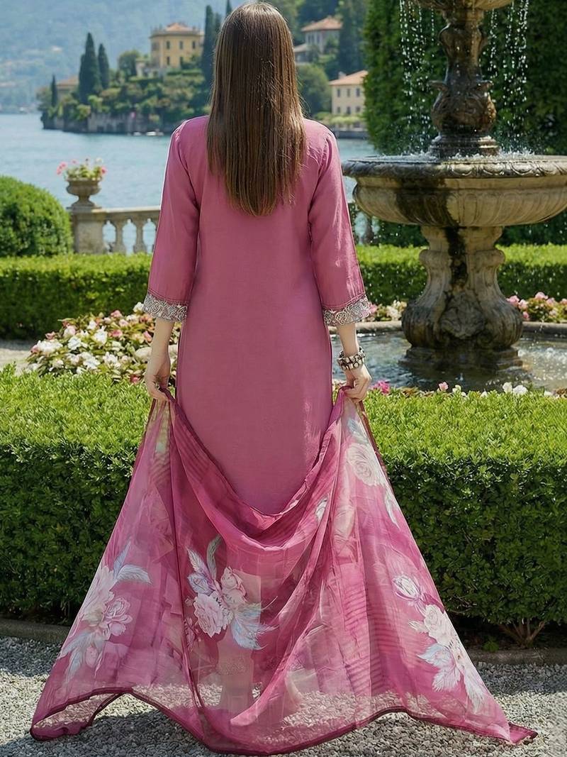 Women Floral Embroidered Regular Thread Work Kurta with Trousers & With Dupatta