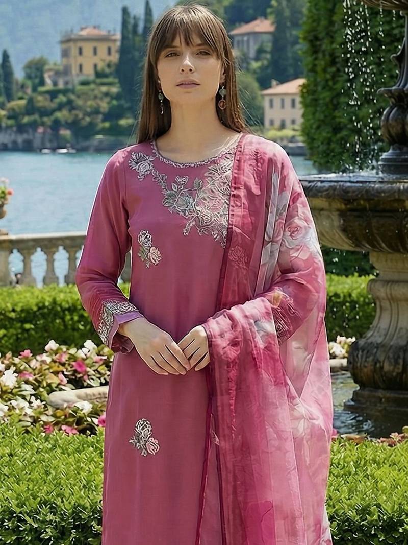 Women Floral Embroidered Regular Thread Work Kurta with Trousers & With Dupatta