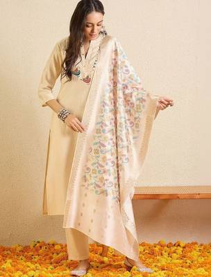 Women Floral Embroidered Regular Thread Work Kurta with Trousers & With Dupatta 4