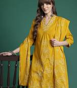Floral Embroidered Thread Work Pure Cotton Kurta with Trousers & With Dupatta