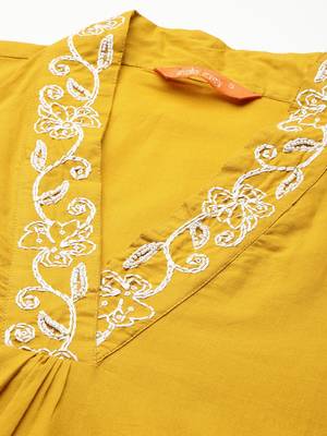 Floral Embroidered Thread Work Pure Cotton Kurta with Trousers & With Dupatta 2