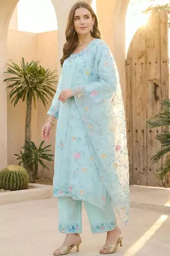 Women Floral Embroidered Regular Thread Work Kurta with Palazzos & With Dupatta