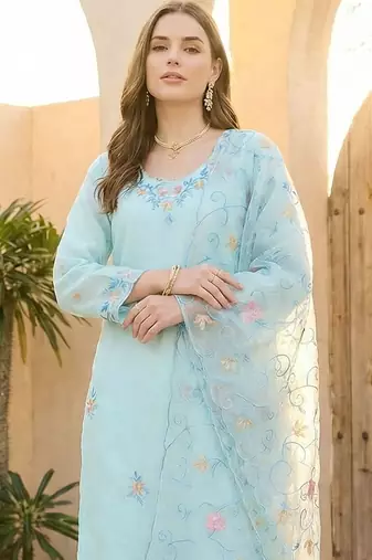 Women Floral Embroidered Regular Thread Work Kurta with Palazzos & With Dupatta