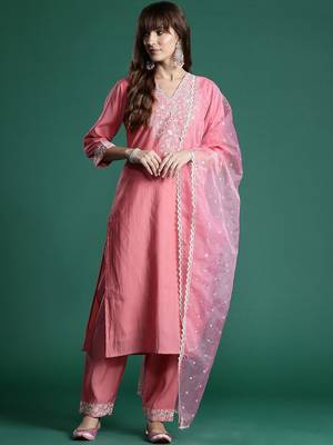 Floral Embroidered Sequinned Liva Kurta With Trousers & Dupatta 2