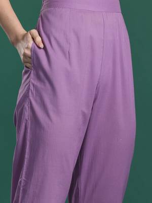 Floral Embroidered Thread Work Pure Cotton Kurta with Trousers 3