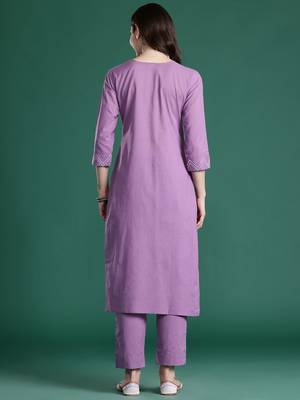 Floral Embroidered Thread Work Pure Cotton Kurta with Trousers 5
