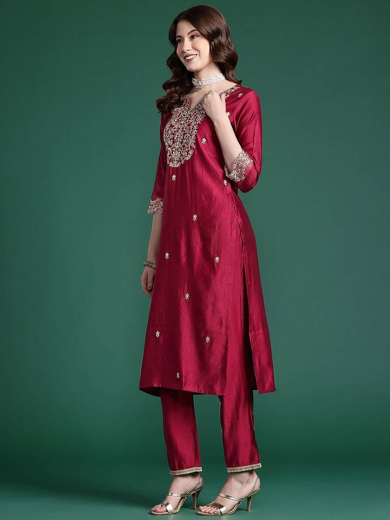 Women Embroidered Straight Kurta Set