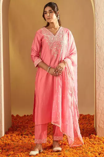 Floral Embroidered Liva V-Neck Straight Kurta With Trousers And Dupatta