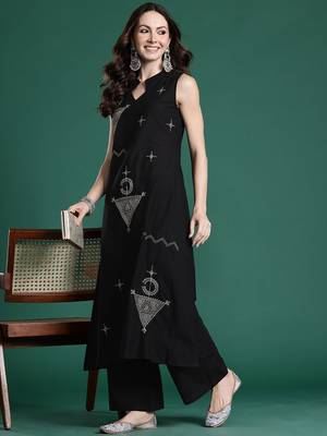Ethnic Motifs Embroidered Pure Cotton Kurta with Palazzos 6