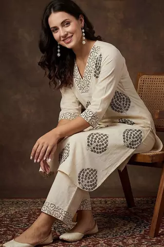 Women Ethnic Motifs Printed Regular Sequinned Pure Cotton Kurta with Palazzos