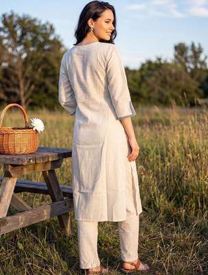 Women Floral Embroidered Regular Thread Work Pure Cotton Kurta with Trousers 4